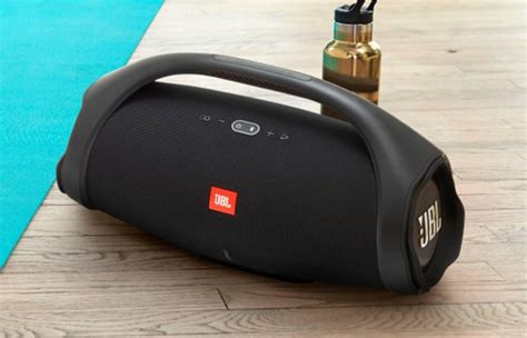 JBL Boombox vs Boombox 2 – Which is the better speaker?