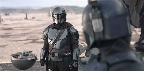 The Mandalorian twist explained: Who kidnapped Moff Gideon? | EW.com