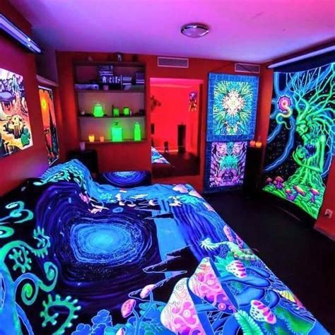 black light stuff | Hippie bedroom decor, Black lights bedroom, Hippy room