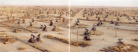 Edward Burtynsky - Exhibitions - Hall Art Foundation