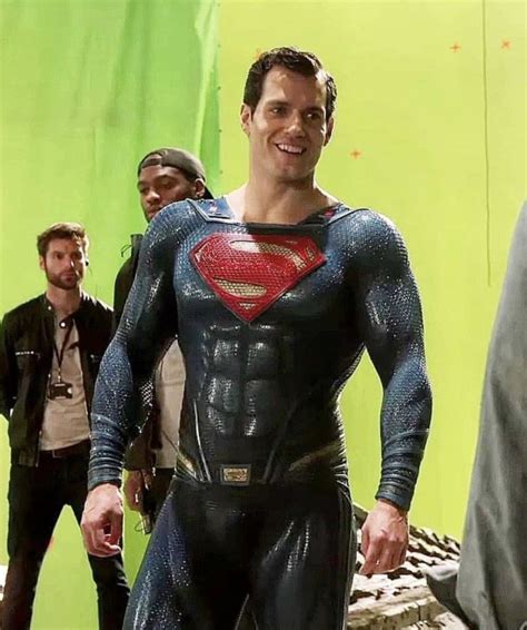 Behind-the-Scenes Superman Photo from “Justice League” - Superman ...