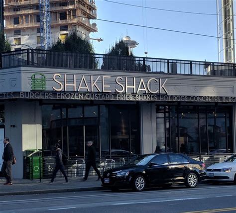 Shake Shack: The Best Burger In Town – The Edge