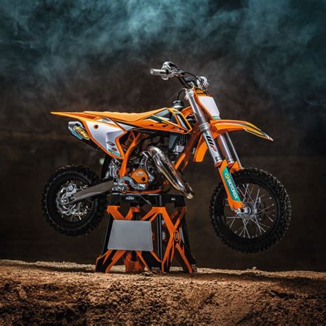 2023 KTM 50 SX Factory Edition First Look [7 Fast Facts, Specs, Photos]