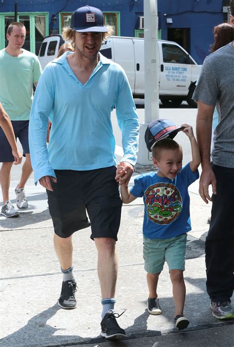 Owen Wilson & Son Robert Spotted Out In NYC | Celeb Baby Laundry