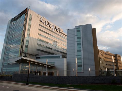 Cooper Hospital offers priority treatment for veterans