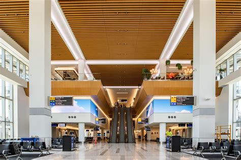 LaGuardia Terminal C: What It’s Like Inside Delta’s Stunning New Building | Condé Nast Traveler