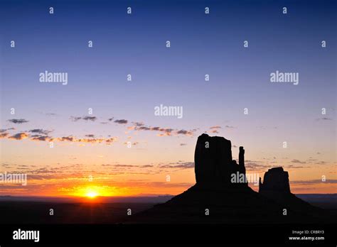 Mesas, West Mitten Butte, East Mitten Butte, dawn, sunrise, Monument Valley, Navajo Tribal Park ...