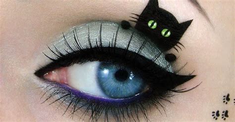 10 Halloween Eye Makeup Looks | LittleThings.com