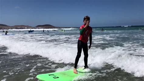 Lanzarote Surfing. - YouTube