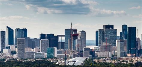 10 Gedung Tertinggi di Jakarta, Ada yang Capai 310 Meter - Lamudi