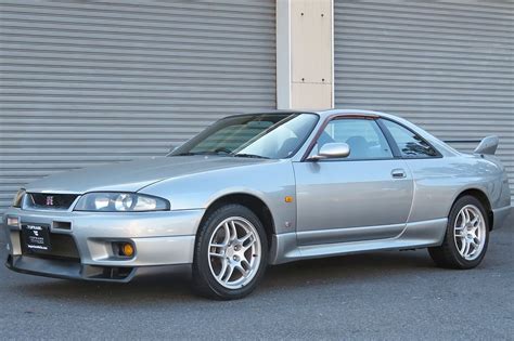 1997 Nissan Skyline | Toprank Importers