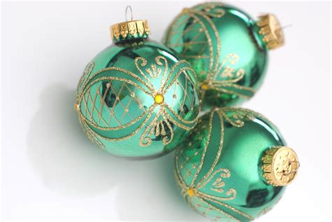 Photo of Green Christmas Balls | Free christmas images