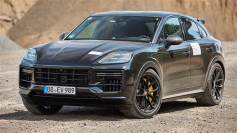 Porsche Cayenne Plug-In Hybrid V8 With 700+ HP Teased [UPDATE]