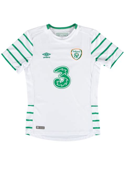 Ireland Away Jersey (White/Green)