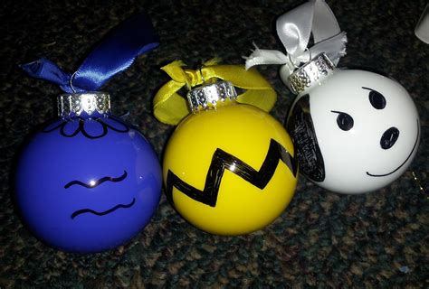 Charlie Brown Christmas Ornaments Christmas Parade, Christmas Art, Christmas Decor Diy ...