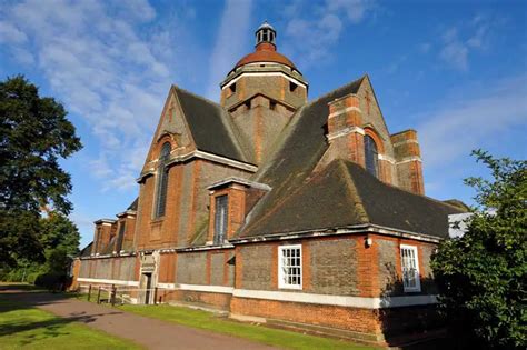 Hampstead Garden Suburb Buildings, London - e-architect