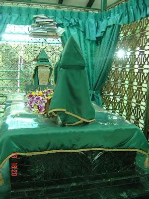 BERPETUALANG KE ACEH: Latest visit to the tomb of Habib Nuh