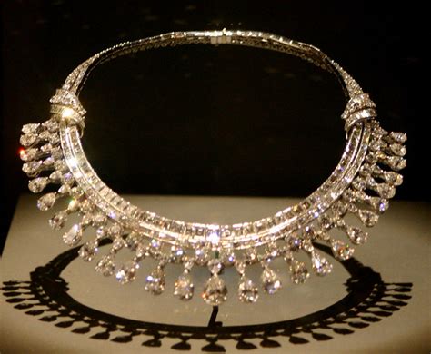 299_9968 | 131 carat diamond necklace designed by Harry Wins… | Flickr