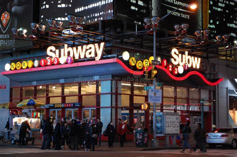 Times Square Subway Station Editorial Stock Image - Image of stop, times: 28799289