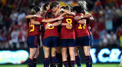 Spain routs Switzerland in first home match since Women's World Cup title