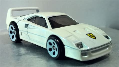 FERRARI F40 - Collector #442 1996 $9 Ferrari F40, Car Photos, Hot Wheels, Diecast, Sports Car ...