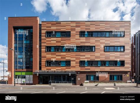 Exterior of Swindon NHS Health Centre. Swindon NHS Health Centre ...