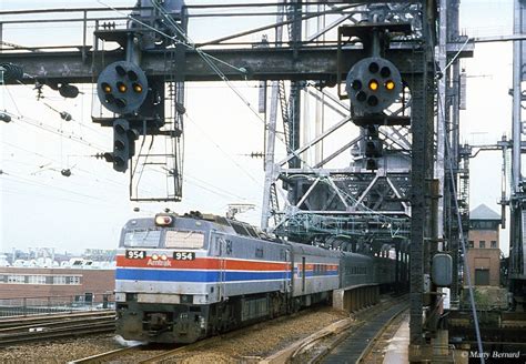 The General Electric E60 was the first new electric locomotives purchased by Amtrak. Design ...