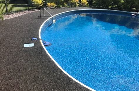 Non-Slip Rubber Pool Deck | Rubberway