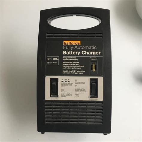 Halfords Fully Automatic Battery Charger | in Brixton, London | Gumtree