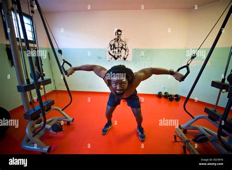 Prison gym hi-res stock photography and images - Alamy