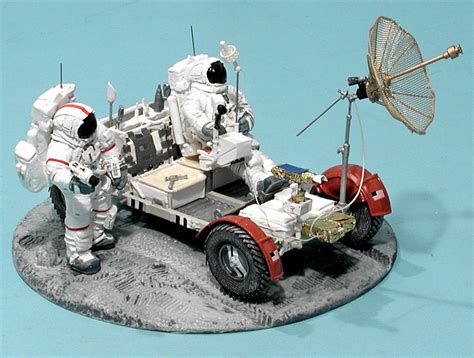 Scale Model News Xtra: SPACE MODEL REFERENCE: LUNAR ROVER OWNERS’ WORKSHOP MANUAL