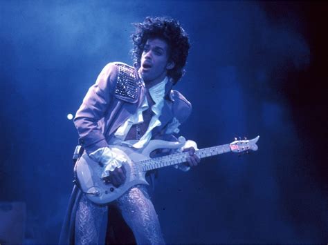 Maker of Prince's Cloud Guitar can continue making replicas after legal ...