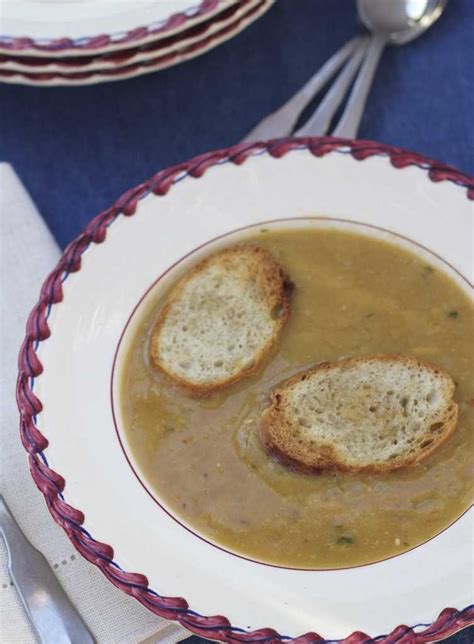 Easy Garbanzo Bean Soup - Letty's Kitchen