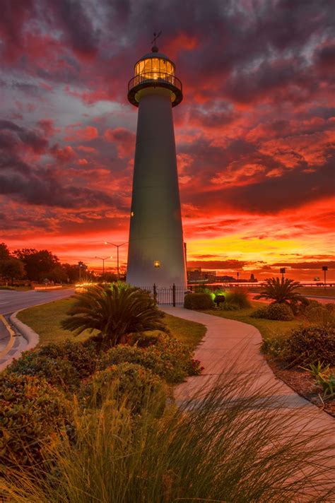 Biloxi Lighthouse Sunrise | Smithsonian Photo Contest | Smithsonian Magazine