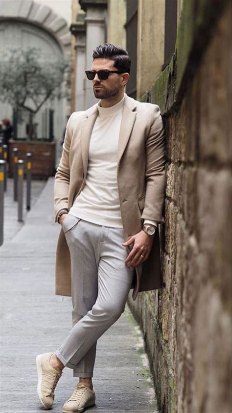 Top 51+ imagen beige suit outfit men - Abzlocal.mx