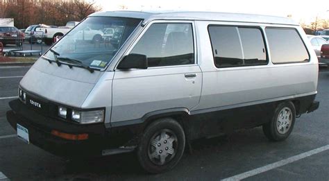 File:Toyota Van 1.jpg - Wikimedia Commons