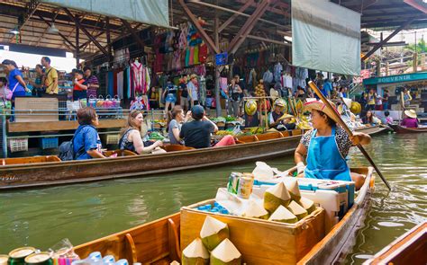 Bangkok Floating Market + River Kwai with Lunch | Headout