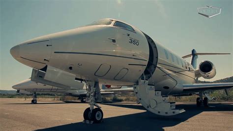 Bombardier Challenger 350 - YouTube