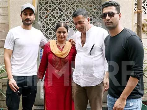 Vicky Kaushal steps out for lunch with family | Filmfare.com