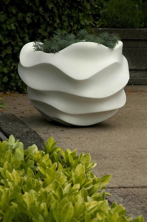 neato! like a cloud | Contemporary planters, Planter design, Large ...