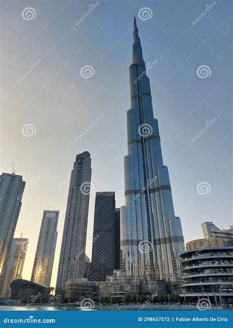 Burj Khalifa in Dubai at Sunset Editorial Photography - Image of dubai, burj: 298637572