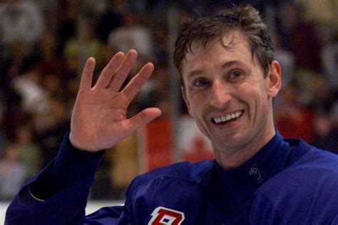 Wayne Gretzky: Hockey's greatest player, now retired, could probably still score 50 goals (VIDEO ...