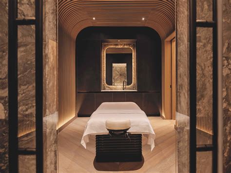 Toned, Firmed, Frozen: A Trip to the Spa at the Equinox Hotel