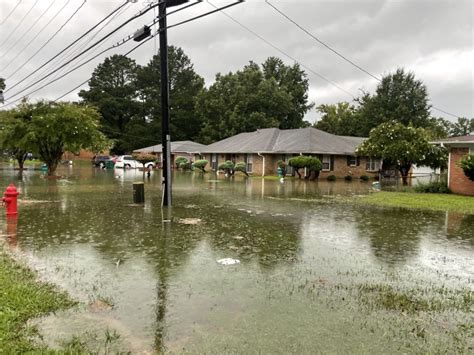 Storm causes flash flooding along Canton roads