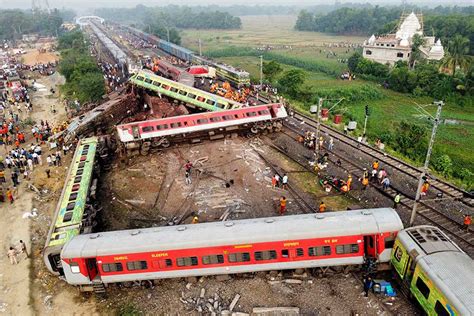 Pope prays for Indian train crash victims during Angelus - Catholic Review