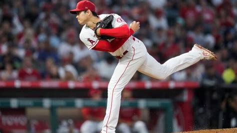 Shohei Ohtani hurls 7 innings, hits RBI double, Angels top Red Sox 5-3