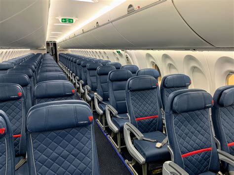 I Toured Delta's Brand New Airbus A220 — Here's What to Expect