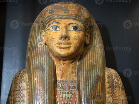 egyptian sarcophagus hieroglyphs close up detail 17230974 Stock Photo ...