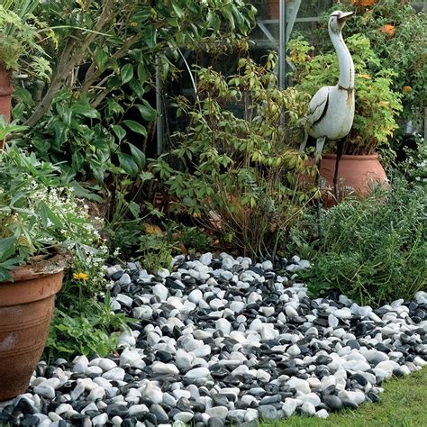 Zebra Black & White Pebbles 20-40mm I Stone Zone & Landscaping Supplies