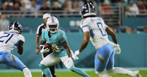 Dolphins' Tyreek Hill Day-to-Day with Ankle Injury; Connor Williams Out ...